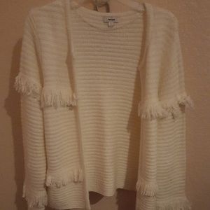 Ladies sweater.